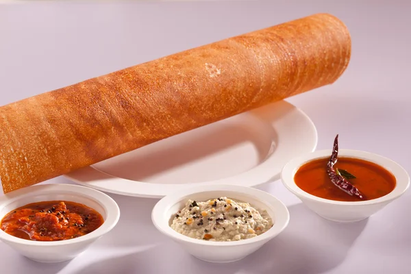 düz dosa - Güney Hint gözleme.