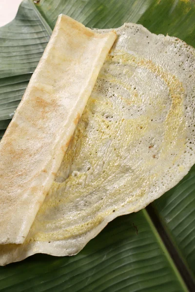 Dosa 달걀은 달걀으로 만든 얇은 파 삭 파삭한 팬케이크. — 스톡 사진