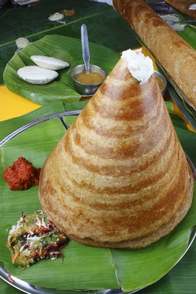 酥油烤 dosa-从南印度煎饼 — 图库照片