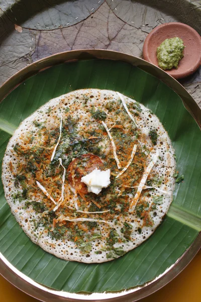 Methi dosa - uma panqueca feita de folhas de feno-grego do sul da Índia — Fotografia de Stock