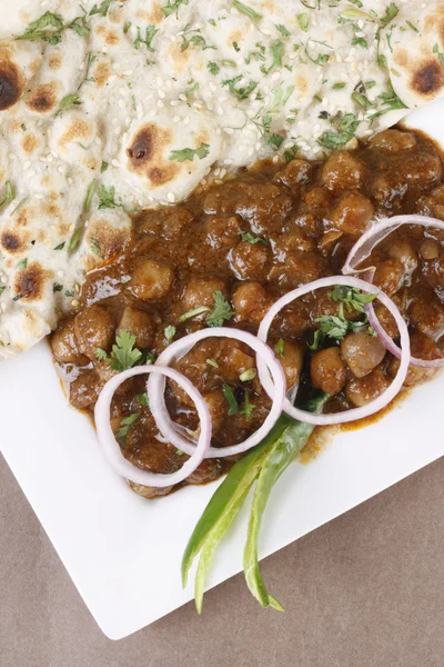 Chickpeas in spicy gravy from North India — Stock Photo, Image