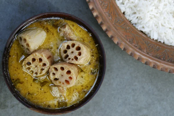 Lotus curry is an Indian dish made of lotus stem — Stock Photo, Image