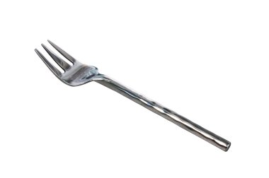 Beyaz arka plan üzerinde izole masa üstü metal tatlı çatalı.