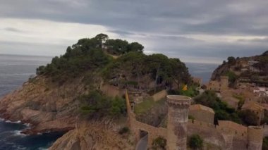 Costa Brava Kıyısı İspanya Yaz Kalesi Deniz feneri Tossa de Mar Bayrağı Estelada