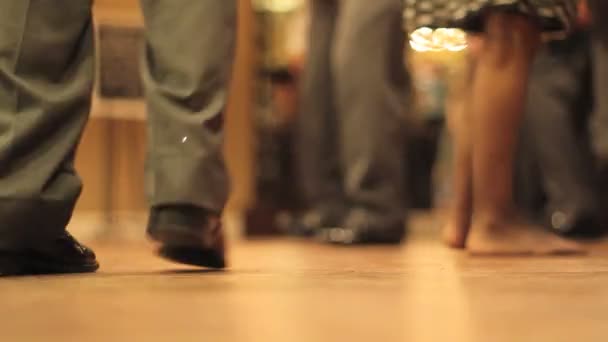 Танцующие ноги — стоковое видео