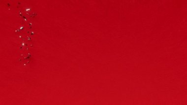 Mutlu yıllar sana. Metinler, doğum günü partisi ve yıldönümü kutlaması tatili konsepti, ışıltılı dekoratif animasyon harfleri, tebrik kartı hareketinin 3 boyutlu canlandırması..
