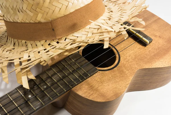 ukulele ve şapka