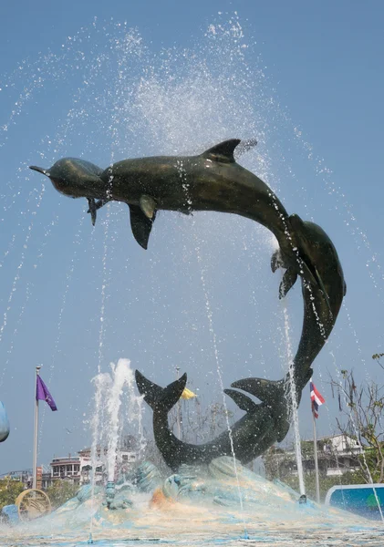 Dolphin monument — Stockfoto