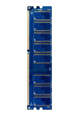 Kişisel bilgisayar için beyaz arkaplanda izole edilmiş DDR RAM bellek modülü mavi rengi.