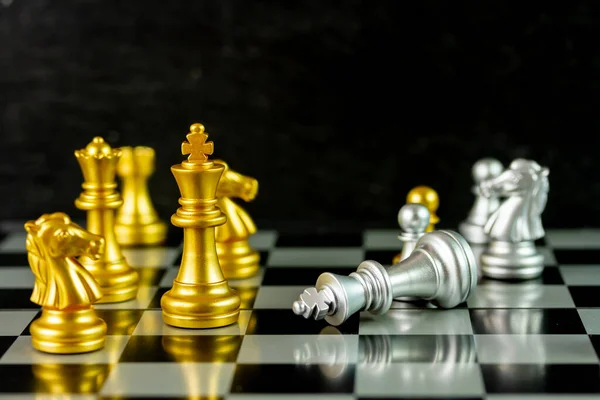 Schackspel Schackbräde Svart Bakgrund Schackspel Användning För Förvaltning Marknadsföring Och — Stockfoto