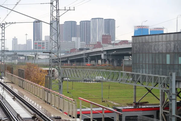 Industrielle Stadtlandschaft Wohngebäude Brücken Und Überführungen Moskau Oktober 2021 — Stockfoto