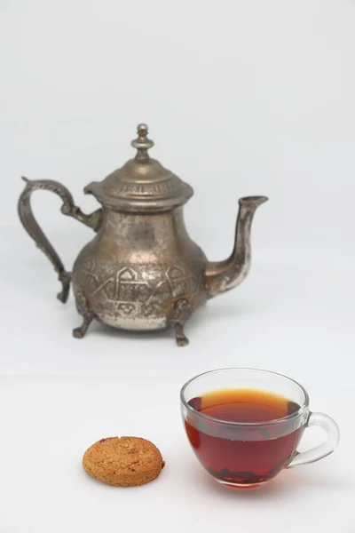 Antique Metal Teapot White Background Close Old Arabic Teapot Cup — Foto Stock