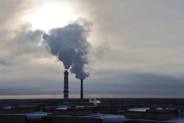 Fűtőállomás Csöveiből Fehér Füst Árad Gázfűtés Környezetbarát Üzemanyag Csőtípusok — Stock Fotó