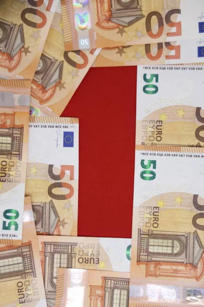 Τραπεζογραμμάτια Των Ευρώ Κόκκινη Μονάδα Σύμβολο Του Πρώτου Και Του — Φωτογραφία Αρχείου