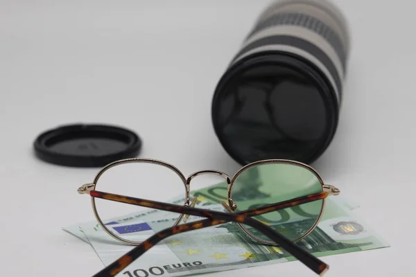 Camera Money Glasses Lens Travel Concept Image Traveler Accessories Earnings — Stock Photo, Image