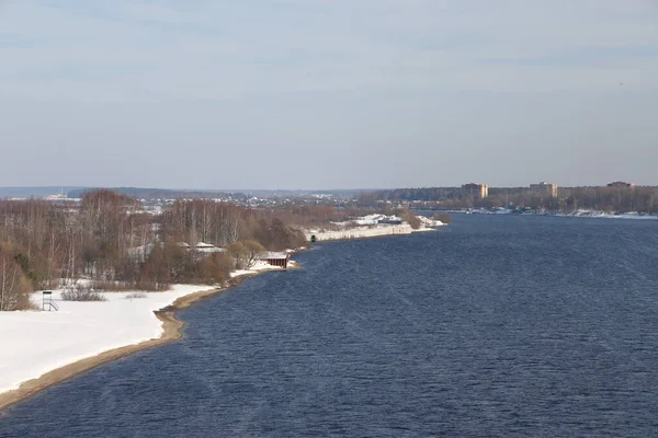 Річка Сонячний День Дерева Чагарники Ландшафт Зимової Природи Береги Річок — стокове фото