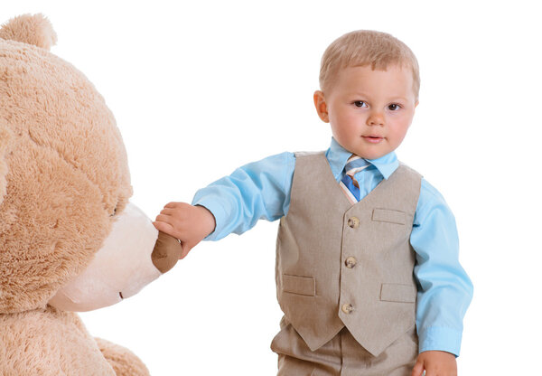 маленький мальчик с Тедди
