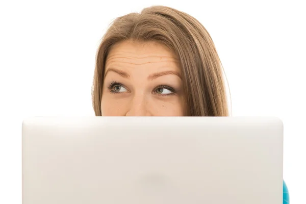 Woman behind laptop — Stock Photo, Image