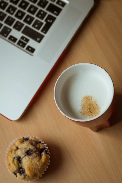 cafe und laptop