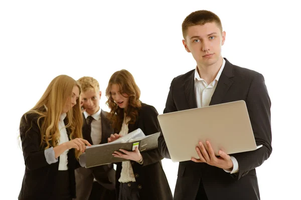 Gruppo di uomini d'affari con laptop — Foto Stock