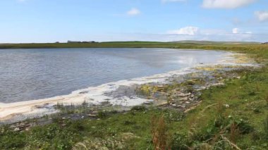 orkney, İskoçya'da harray loch tarafındaki görüntüle