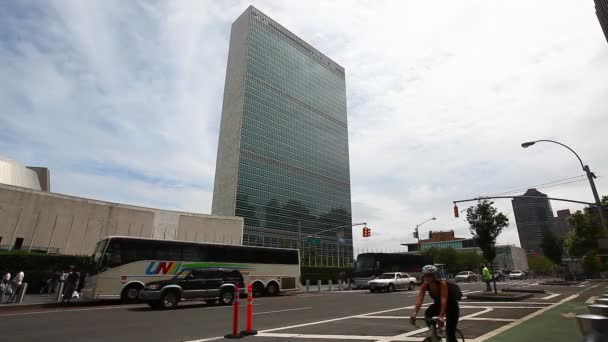 De Verenigde Naties gebouw in manhattan, new york city — Stockvideo