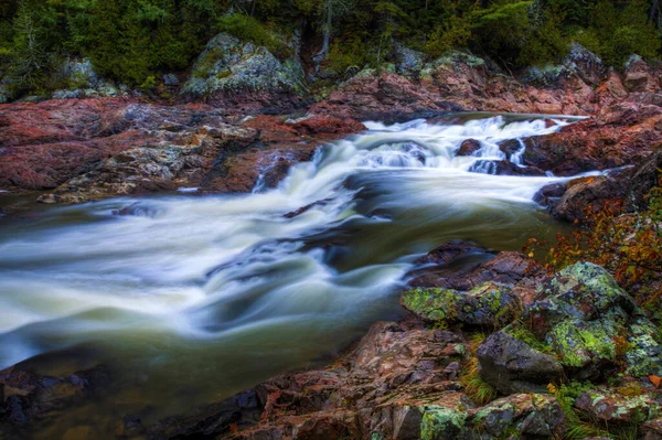 加拿大安大略省的上奇普普瓦瀑布 — 图库照片