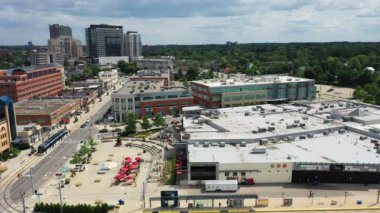 Waterloo, Ontario, Kanada - 17 Ekim 2021: Waterloo, Ontario, Kanada şehir merkezi, editör 4K
