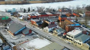 Cayuga, Ontario, Kanada şehir merkezinin havadan görüntüsü.