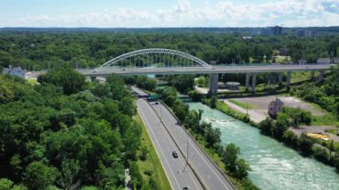 St Catharines, Ontario, Kanada 4K 'da 406 no' lu Otoyol Havalimanı.