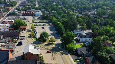 4K ilkbaharında Milton, Ontario, Kanada 'nın hava manzarası