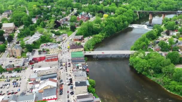 Luchtfoto Timelapse Zoom Van Parijs Ontario Canada Een Mooie Dag — Stockvideo