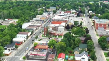 Aylmer, Ontario, Kanada - 10 Temmuz 2022: Aylmer, Ontario, Kanada 4K