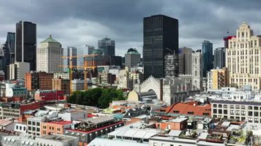 Montreal, Quebec, Kanada şehir merkezinin havadan görüntüsü.