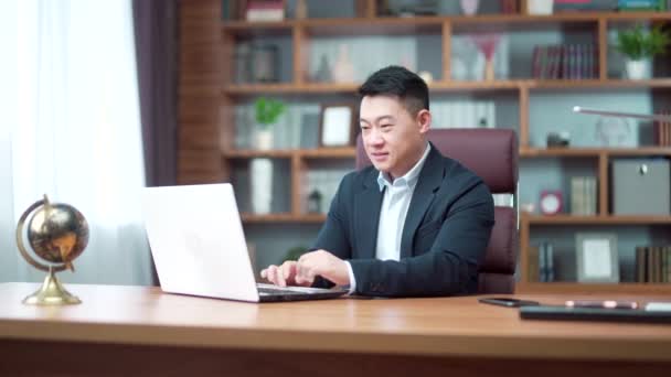 Portrait Happy Asian Male Manager Businessman Accountant Lawyer Notary Banker — Wideo stockowe