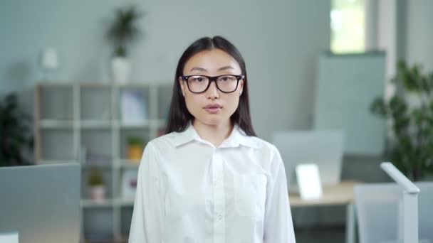 Portrait Asian Business Lady Formal Clothes Glasses Looking Camera Confident — Stock video