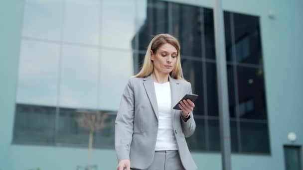 Successful Woman Business Lady Formal Suit Walks City Street Background — Video