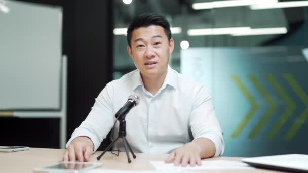 Asiatische Lehrer Berater Dozent Tun Online Videotreffen Beratung Konferenz Business — Stockvideo