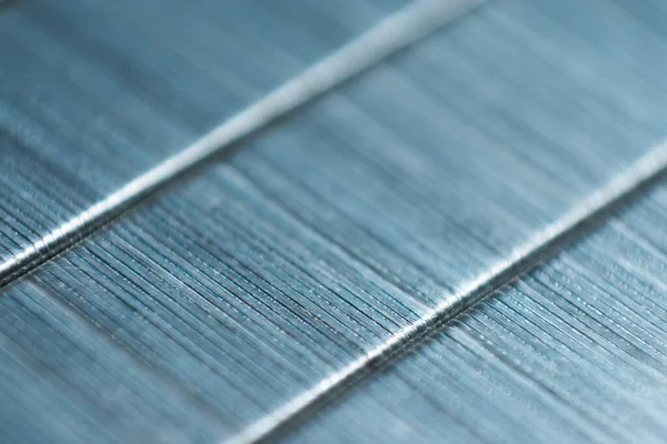 Arkaplan olarak bazı gümüş metal yapılar