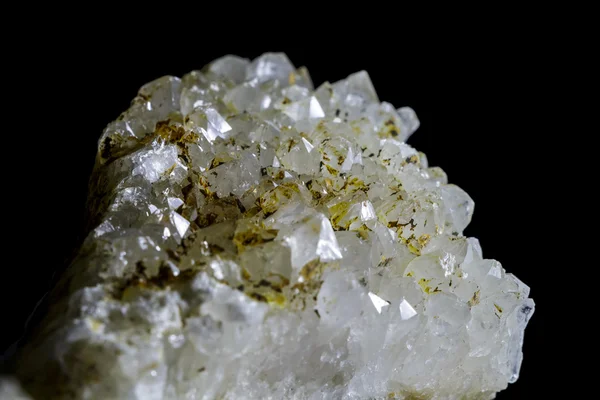 Siyah arka plan üzerine izole kristaller elmas taklidi Dürzi — Stok fotoğraf