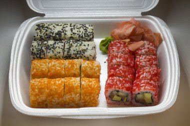 plastik kutu set suşi rulo