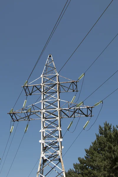 Steun van een hoog-voltage power assortiment — Stockfoto