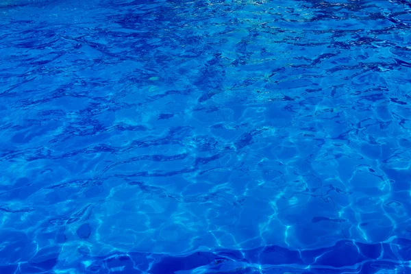 The water in the swimming pool — Stock Photo, Image