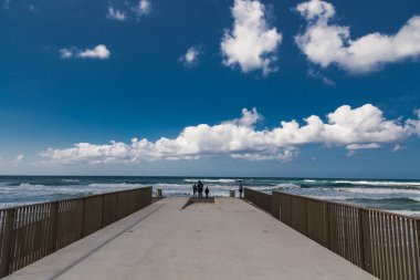 deniz güneşli bir gün