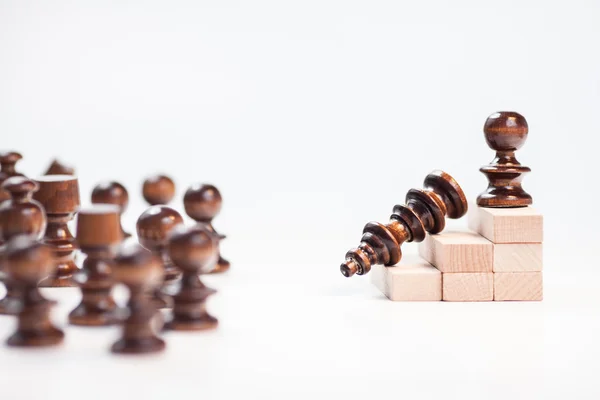 Financial wood chess situation — Stock Photo, Image