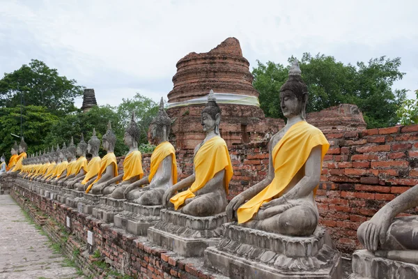 Tempio Wat Yai Chai Mongkol in Thailandia — Foto Stock