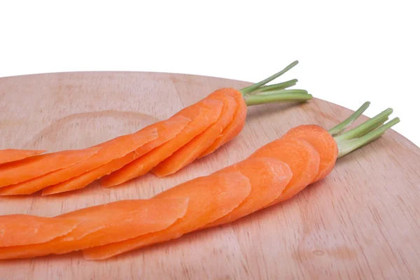 Zanahorias en una tabla de cortar — Foto de Stock