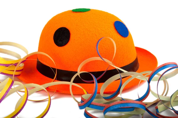 Turuncu carnival şapka flamalar ile — Stok fotoğraf