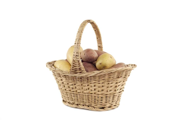 Ziemniaki w koszyku — Zdjęcie stockowe