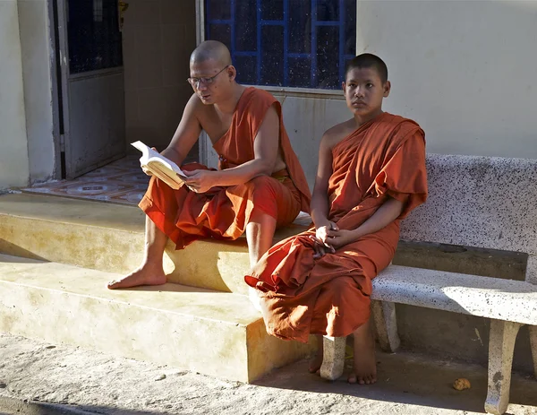 Buddhistic monks are in Vietnam — Stock Photo, Image